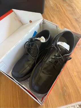 Men's Black Lace-Up Dress Shoes